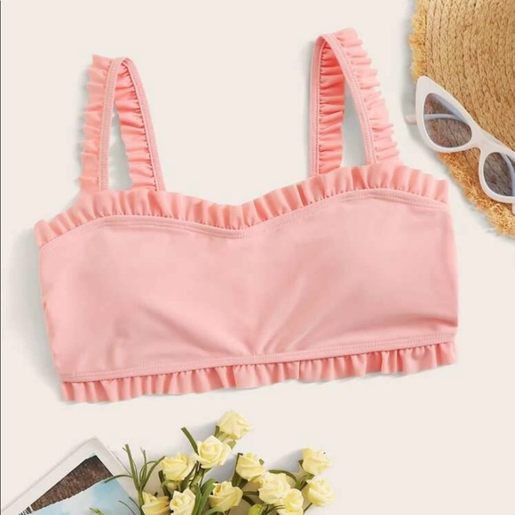 ROMWE Other - frill trim bikini top 💞
